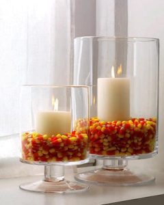 Vases with Candy Corn: Picture from www.yourdecoratinghotline.com