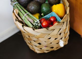 Farm to Table: Local Produce Delivery Services