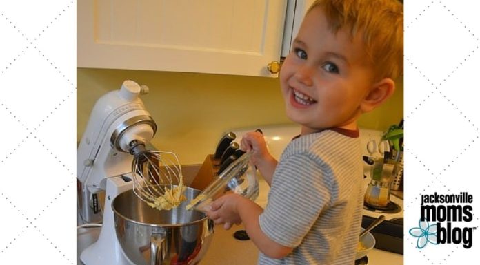 Baking with Your Toddler :: Chocolate Chunk Banana Bread for the Win