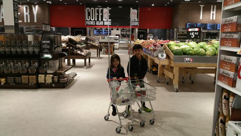 Winn-Dixie Kids with carts