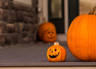 ‘Boo’ Your Neighbor: A Random Act of Kindness boo your neighbor