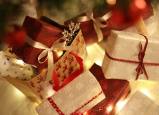 In-Store Holiday Shopping Hacks