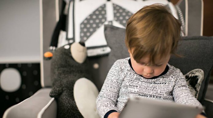 Don’t Fall Into the Social Media Trap: Unplug to Reconnect