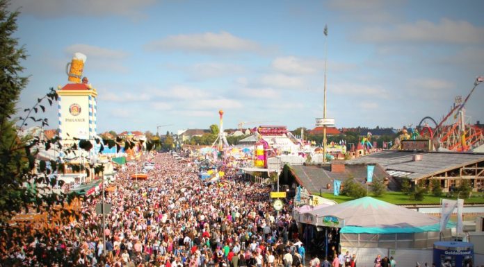 How to Keep Your Kids Safe in Crowded Places