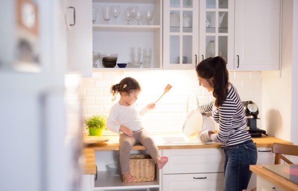 Easy Weeknight Dinner Recipes for the Wonder Mom cooking