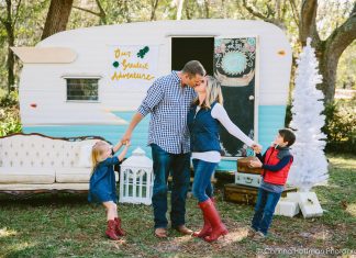 10 Tips on What to Wear for Your Family Photos 10 Tips on What to Wear for Your Family Photos