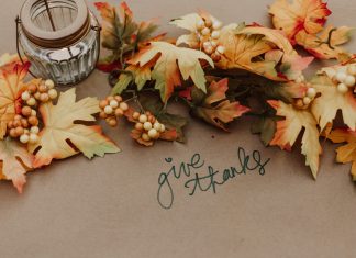 12 Thanksgiving Traditions Worth Trying This Holiday 12 Thanksgiving Traditions Worth Trying This Holiday