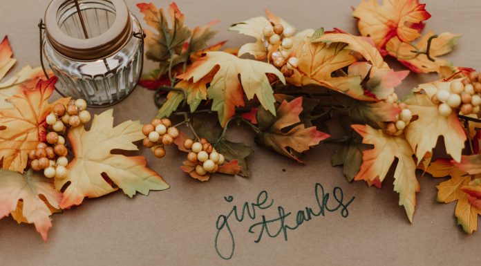 12 Thanksgiving Traditions Worth Trying This Holiday 12 Thanksgiving Traditions Worth Trying This Holiday