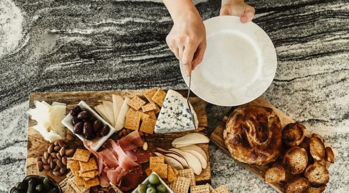 Easy Holiday Appetizers for the Busy Mom Easy Holiday Appetizers for the Busy Mom