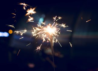 How to Plan a Kid-Friendly New Year’s Eve Party