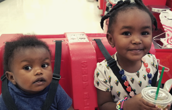 Pressing Pause and Being in the Moment with Your Kids Pressing Pause and Being in the Moment with Your Kids