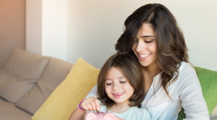 4 Ways to Live Frugally As a Family (Without Making Huge Sacrifices)
