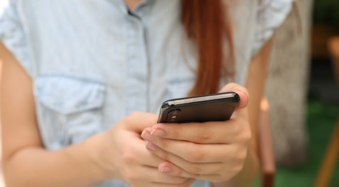 My 13-Year-Old Doesn’t Have a Phone My 13-Year-Old Doesn’t Have a Phone