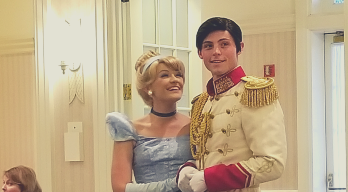 How to Use the Disney Dining Plan to Save Money