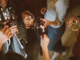 The Only Article About Moms Drinking Wine You Should Actually Read