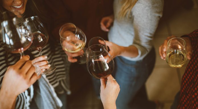 The Only Article About Moms Drinking Wine You Should Actually Read