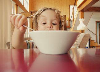 Quick Tips to Get Your Toddler to Eat