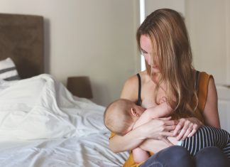 10 Thoughts All Moms Will Have While Breastfeeding Mother breastfeeding baby