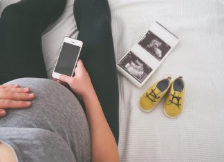 Over-Sharenting and the Age of the Social Media Mom sharenting