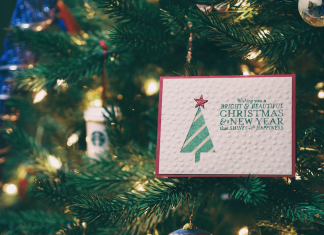 A Unique Way to Display Your Holiday Cards holiday cards
