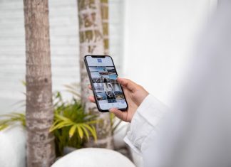 Setting Social Media Boundaries: Saying Goodbye to the Negativity