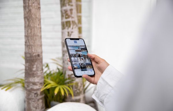 Setting Social Media Boundaries: Saying Goodbye to the Negativity