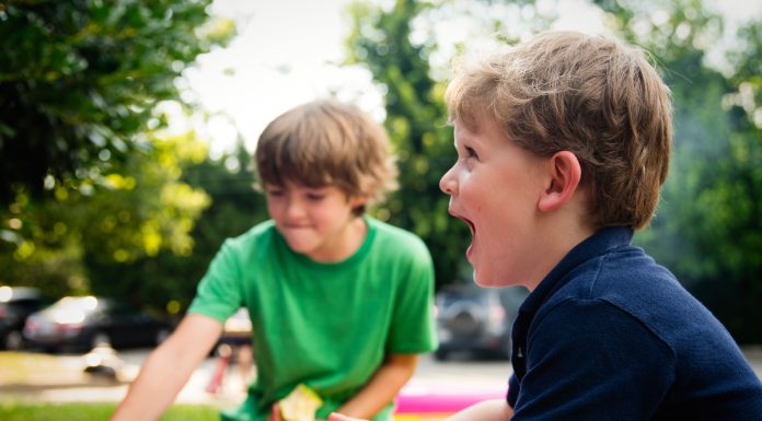5 Essential Summertime Mom Hacks