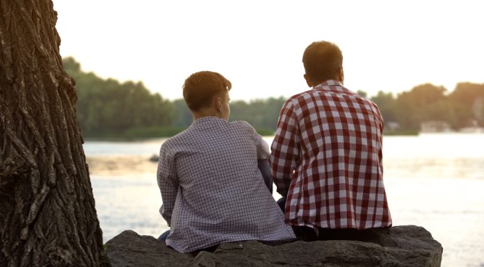 3 Tips to Nurture Your Kid’s Expansive Thinking Ability in a Polarized Society polarized