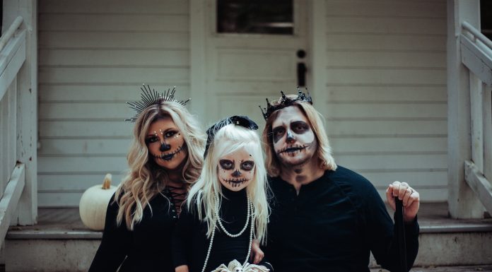 Tips and Ideas for Easy Family Halloween Costumes