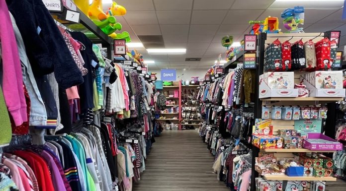 6 Reasons Why You Should Consider Thrifting