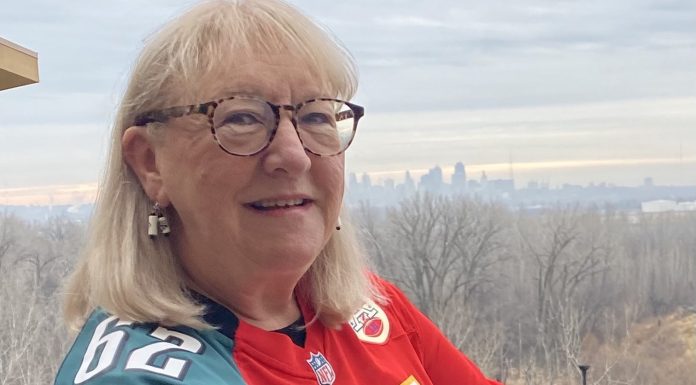 Sibling Showdown at Super Bowl LVII (and the Mom in the Middle) donna kelce