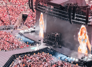 The Taylor Swift Obsession Explained: Why Moms are Swifties, Too taylor swift