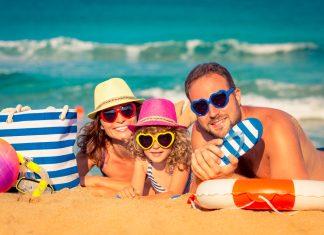 Don’t Be a Beach-hole beach etiquette