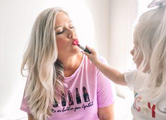 Tips for Confidently Wearing Bold Lipstick (Yes, You Can!) lipstick