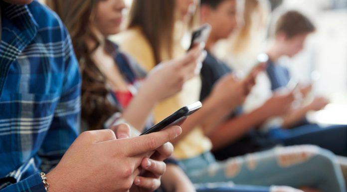 Dear Parent, From a Teacher: Cell Phones Are a Huge Problem in Schools cell phones