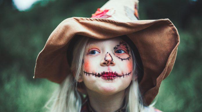 Easy DIY Halloween Costumes and Makeup Tutorials diy halloween costume