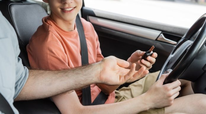 100 Deadliest Days of Summer: Tips for Safe Teen Driving teen driving