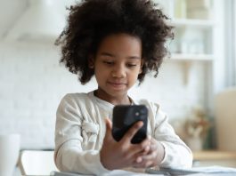 Do Your Kids Know Your Phone Number? A Practical (and Often Overlooked) Safety Tip kids know phone number