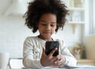 Do Your Kids Know Your Phone Number? A Practical (and Often Overlooked) Safety Tip kids know phone number