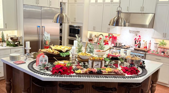 Dinner Party Hosting Made Simple: Tips for a Relaxed, Memorable Night