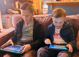 Screen Time & Devices: Setting Healthy Boundaries (Hopefully) Without Meltdowns screen time devices youtube