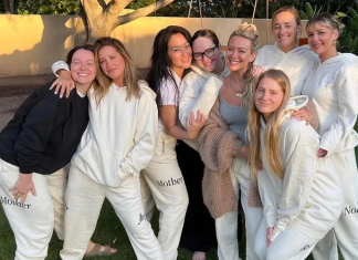 The Ashley Tisdale Mom Group Drama Is Just What January Needed ashley tisdale