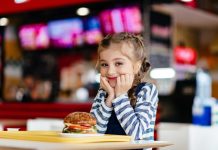 Family Meal Deals & Other Kids Eat FREE Specials Around Jax kids eat free jacksonville