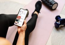 I Tried These At-Home Workout Apps So You Don’t Have To (My Honest Reviews for Busy Moms) home workout apps