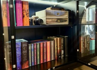 Why Moms Are Obsessed With Romance Novels Right Now romance novels