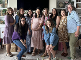 How to Be a Villager: 5 Simple Ways to Show Up for a Postpartum Mom