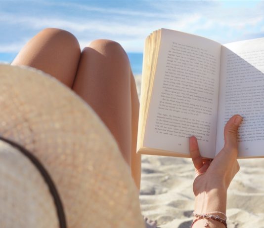 Summer Reading List 2026: The Books We Can’t Put Down summer reading list